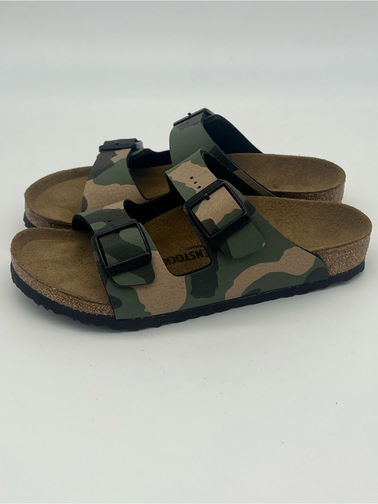 Birkenstock Other - Birkenstock Arizona slides sandals kids size 1 eu 32 camouflage strap shoes
